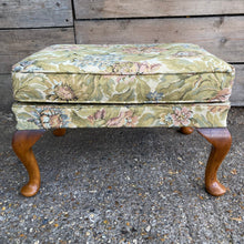 Load image into Gallery viewer, Parker Knoll Foot Stool Extra Seat Upholstered In Floral Material
